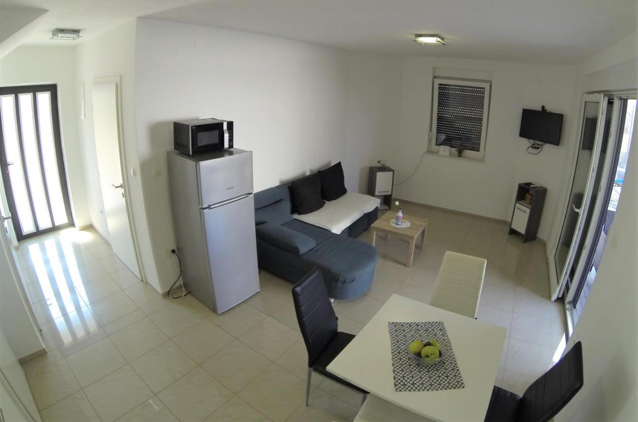 Apartmani Zaric Malinska Dış mekan fotoğraf